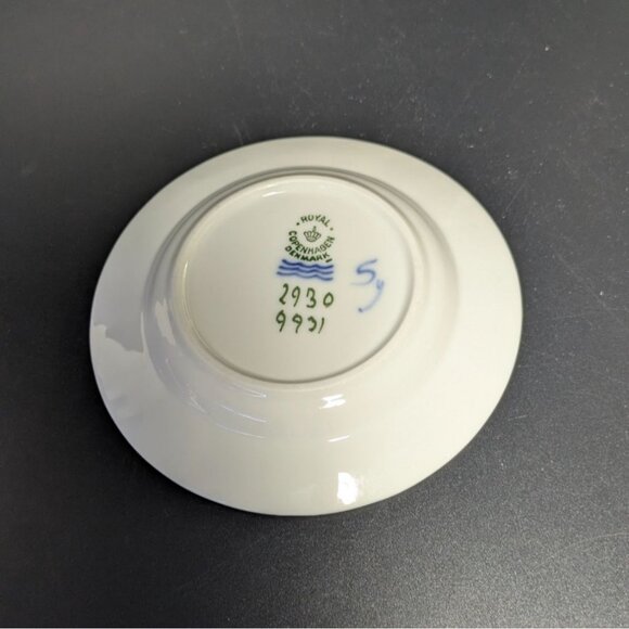 Royal Copenhagen Denmark Blue Handpainted Floral Ashtray Vintage - Picture 4 of 4